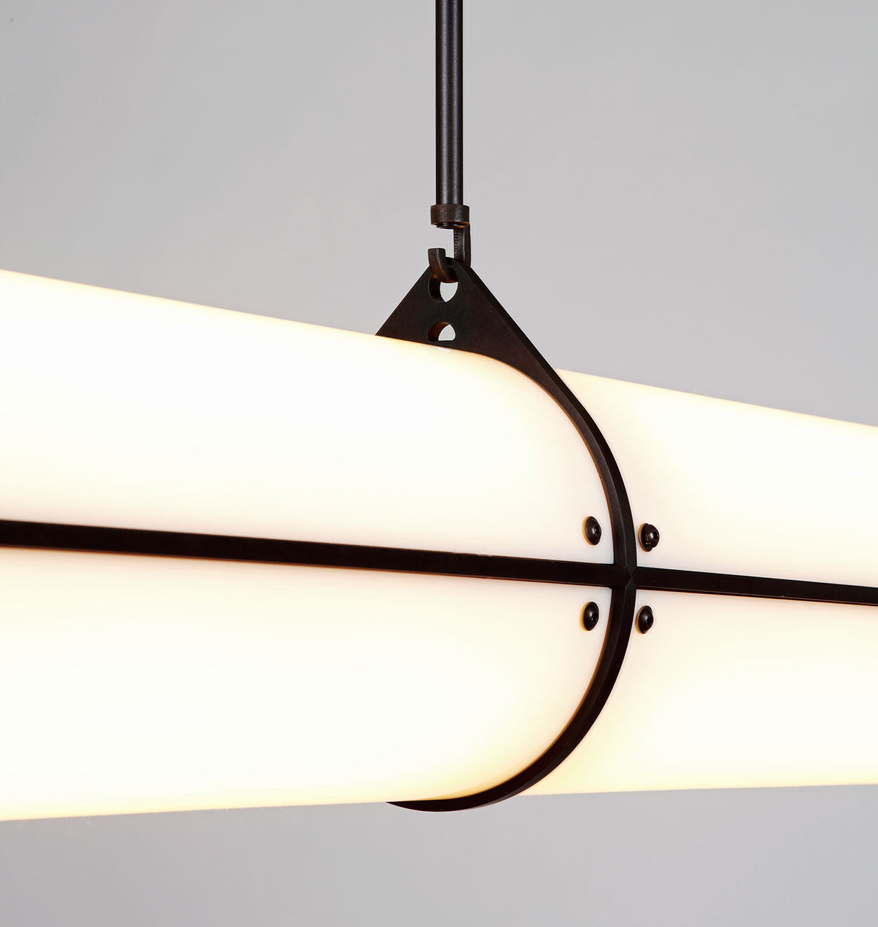 Cylindrical Endless Pendant Light
