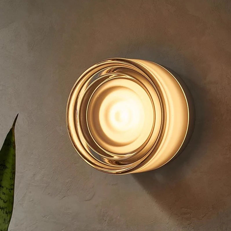 Lulu Wall Lamp