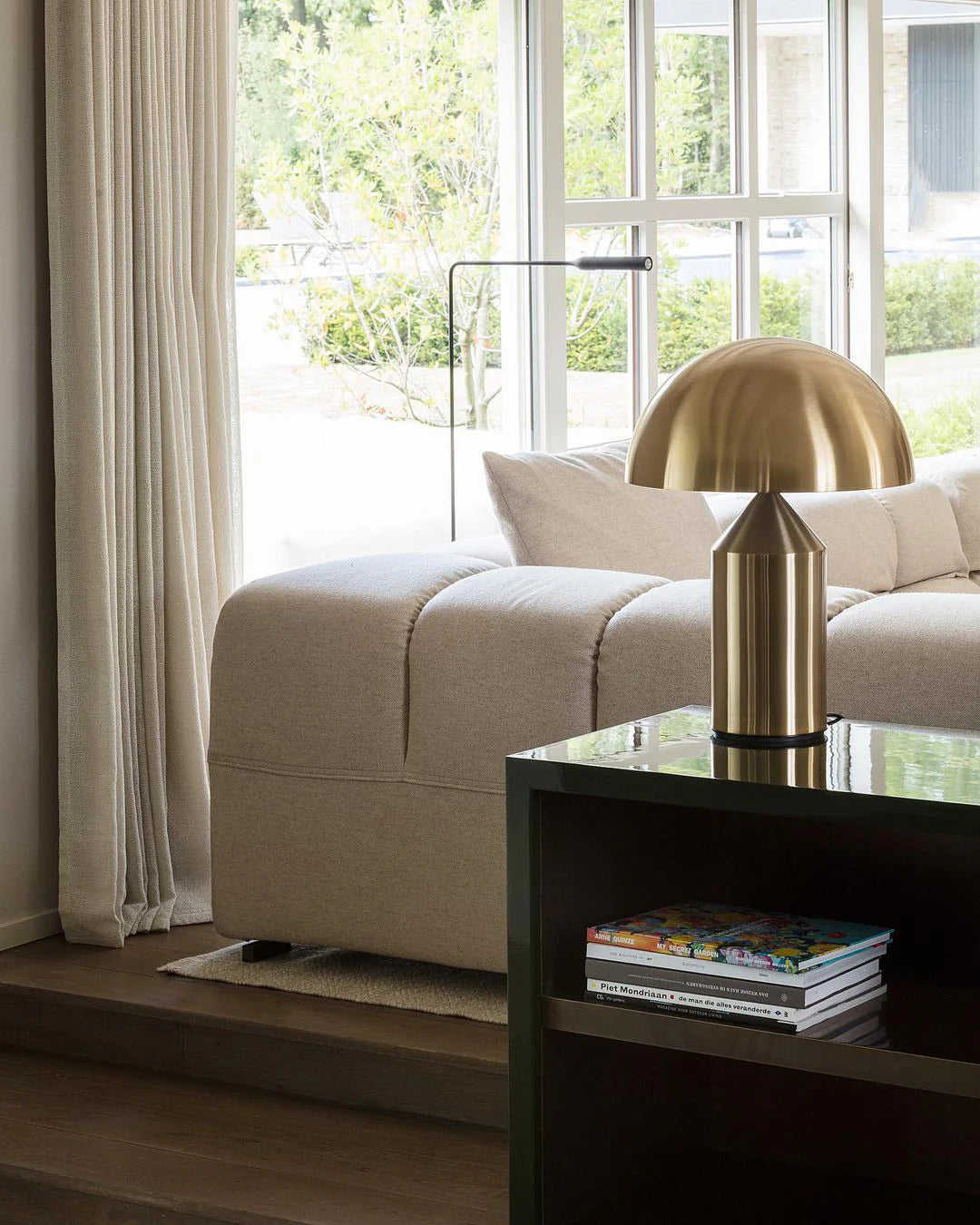 Vita Luce Lamp