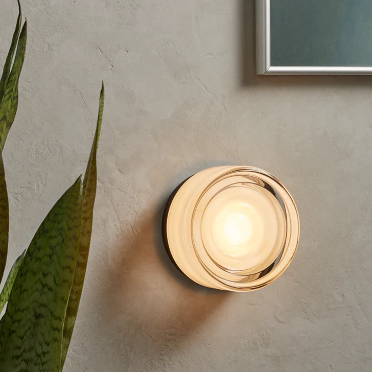 Lulu Wall Lamp